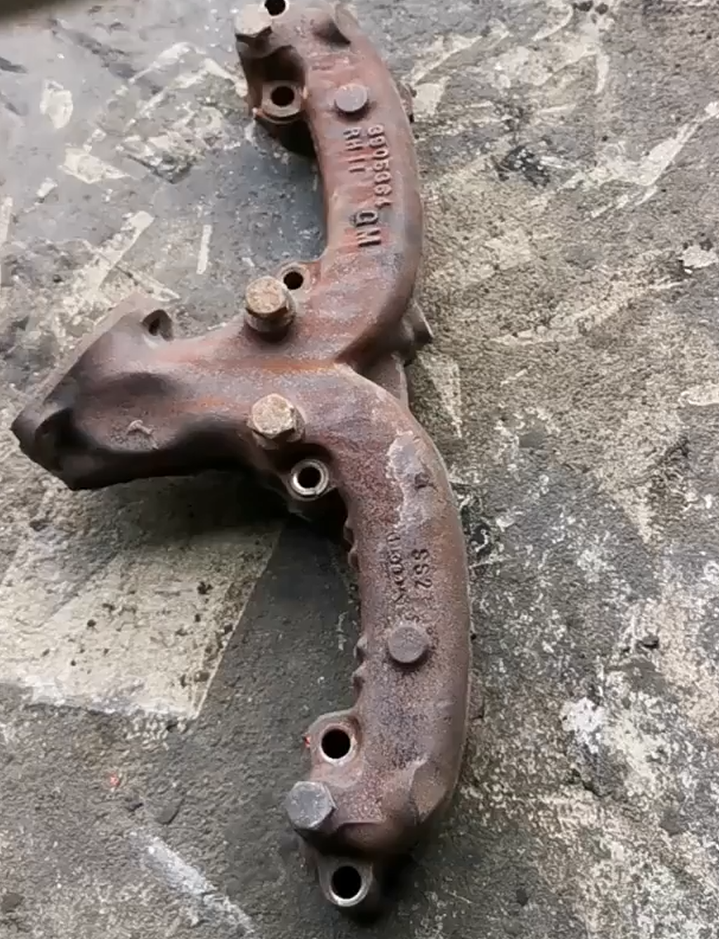 Before and after laser cleaning example 2